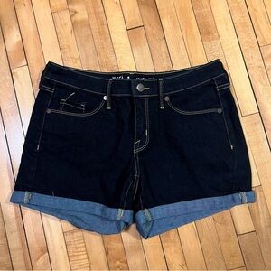 Mossimo | Mid Rise Midi Shorts | Size 6